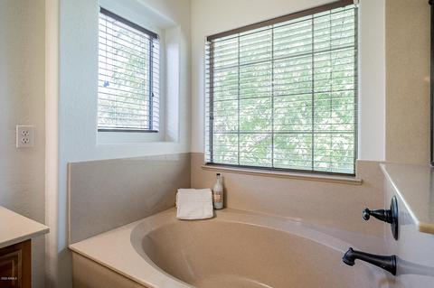 63 E Palomino Dr, Gilbert, AZ 85296 photo 23