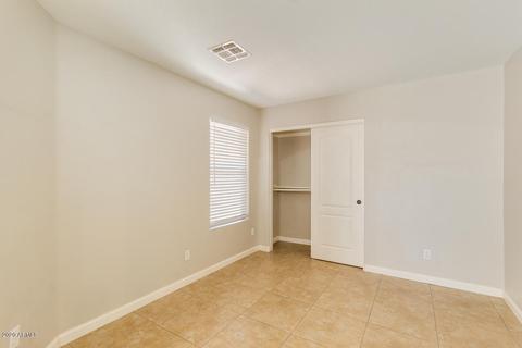 4037 S Summer Ct, Gilbert, AZ 85297 photo 7
