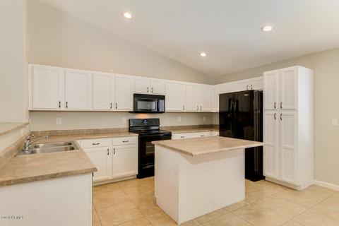 4037 S Summer Ct, Gilbert, AZ 85297 photo 10