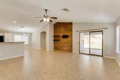 4037 S Summer Ct, Gilbert, AZ 85297 photo 3