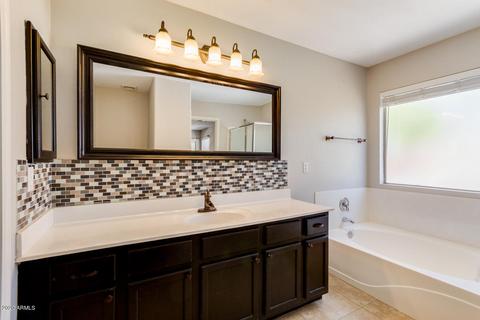 4037 S Summer Ct, Gilbert, AZ 85297 photo 21