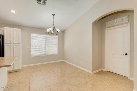 4037 S Summer Ct, Gilbert, AZ 85297 photo 15