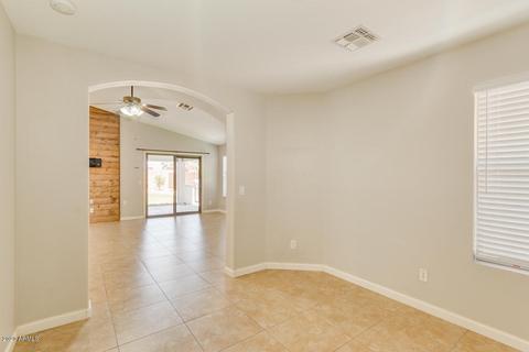 4037 S Summer Ct, Gilbert, AZ 85297 photo 8