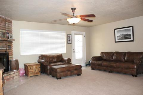 587 S Palo Verde Dr, Apache Junction, AZ 85120 photo 4