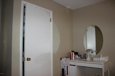 587 S Palo Verde Dr, Apache Junction, AZ 85120 photo 12