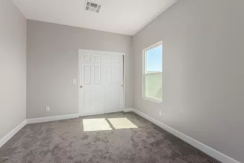904 E Odeum Ln, Phoenix, AZ 85040 photo 18