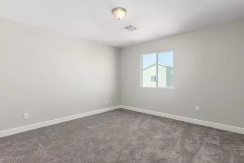 904 E Odeum Ln, Phoenix, AZ 85040 photo 21