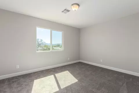 904 E Odeum Ln, Phoenix, AZ 85040 photo 23