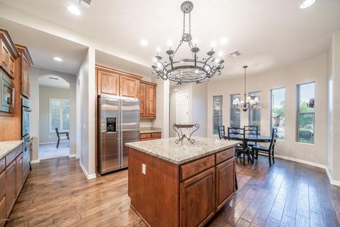 3832 Expedition Way, Phoenix, AZ 85050 photo 8
