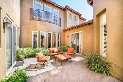 3832 Expedition Way, Phoenix, AZ 85050 photo 3