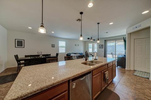 2323 E Branham Ln, Phoenix, AZ 85042 photo 6