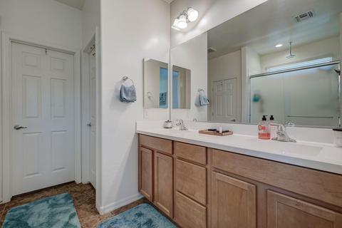 2323 E Branham Ln, Phoenix, AZ 85042 photo 16
