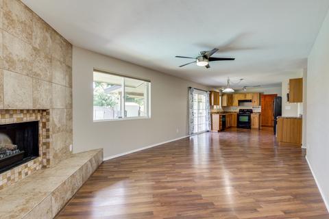 2433 E Fox St, Mesa, AZ 85213 photo 5