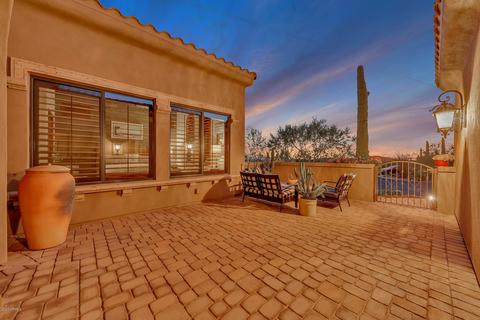 8527 E Regina Cir, Mesa, AZ 85207 photo 2