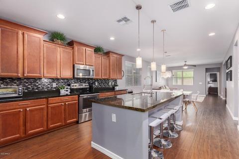 194 E Bernie Ln, Gilbert, AZ 85295 photo 4