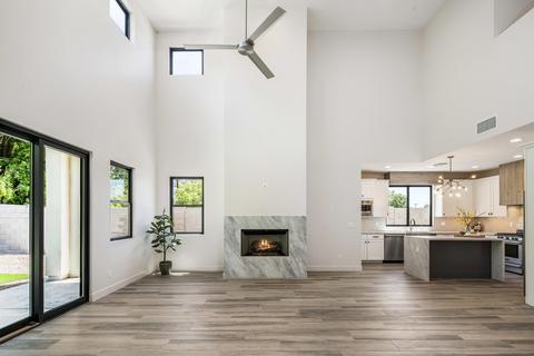 4002 E Campus Dr, Phoenix, AZ 85018 photo 9