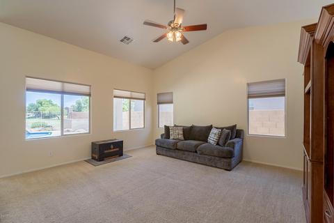 2284 E Iris Ct, Chandler, AZ 85286 photo 8