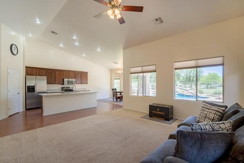 2284 E Iris Ct, Chandler, AZ 85286 photo 9