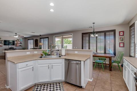 10726 E Kiva Ave, Mesa, AZ 85209 photo 13