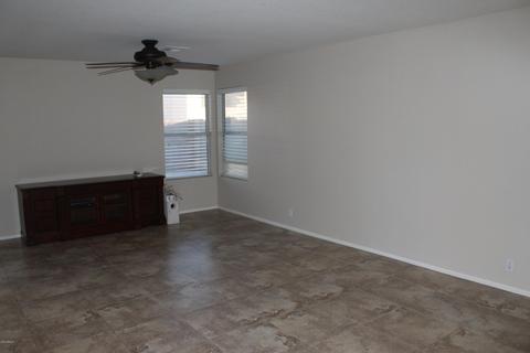 2923 E Glenhaven Dr, Phoenix, AZ 85048 photo 2