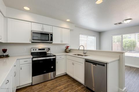 3016 E Millbrae Ln, Gilbert, AZ 85234 photo 13