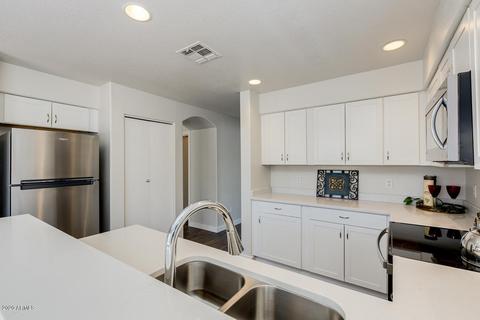 3016 E Millbrae Ln, Gilbert, AZ 85234 photo 10