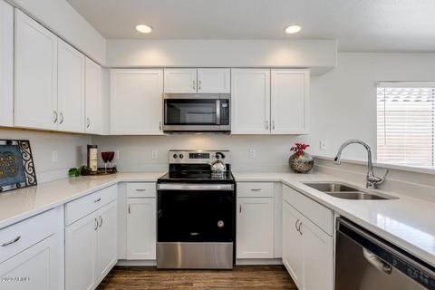 3016 E Millbrae Ln, Gilbert, AZ 85234 photo 12
