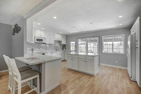 505 E Lodge Dr, Tempe, AZ 85283 photo 6
