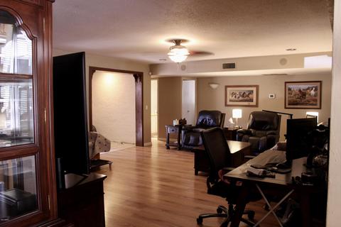 847 E Jasmine St, Mesa, AZ 85203 photo 4