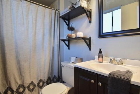 4740 E Nancy Ln, Phoenix, AZ 85042 photo 8