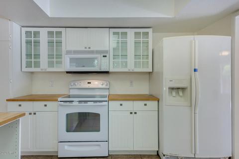 5214 E Saguaro Cir, Phoenix, AZ 85044 photo 18