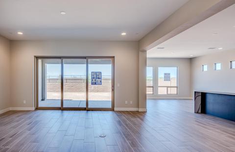 3324 E Robin Ln, Phoenix, AZ 85050 photo 8