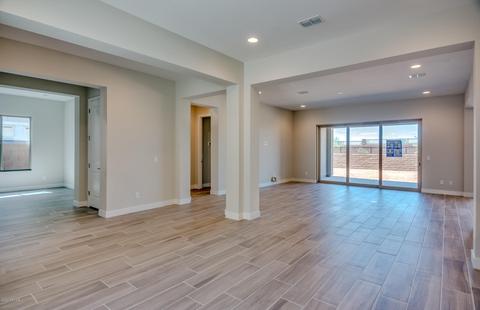 3324 E Robin Ln, Phoenix, AZ 85050 photo 5