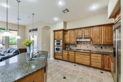 215 E Mountain Sage Dr, Phoenix, AZ 85048 photo 4