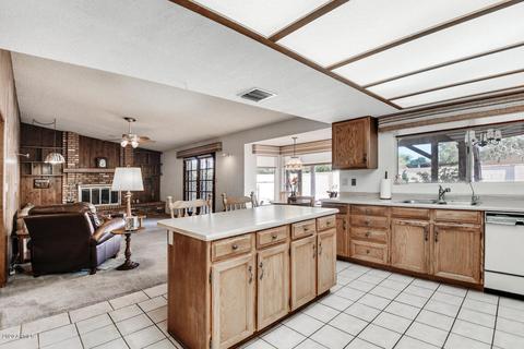 4601 E Sheena Dr, Phoenix, AZ 85032 photo 9