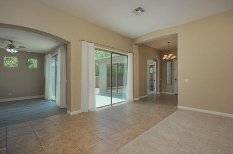 474 E Mary Ln, Gilbert, AZ 85295 photo 4