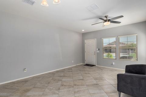 7748 S Abbey Ln, Gilbert, AZ 85298 photo 3