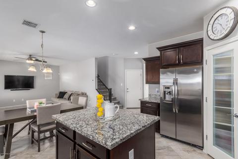 7748 S Abbey Ln, Gilbert, AZ 85298 photo 9