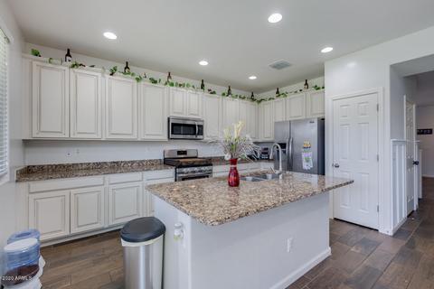 3911 E Narrowleaf Dr, Gilbert, AZ 85298 photo 9