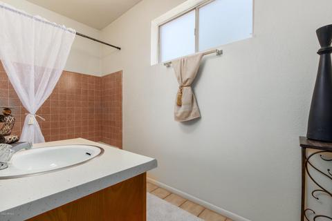 3976 E Becker Ln, Phoenix, AZ 85028 photo 10