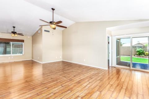 619 W Baylor Ln, Gilbert, AZ 85233 photo 4