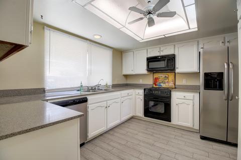 106 Leisure World --, Mesa, AZ 85206 photo 8