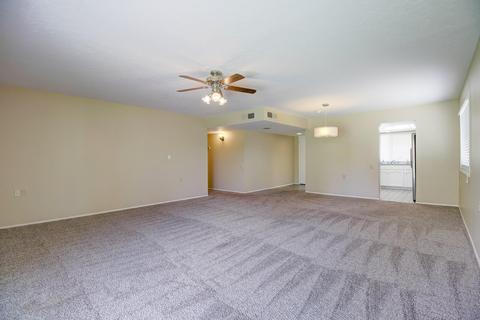 106 Leisure World --, Mesa, AZ 85206 photo 4