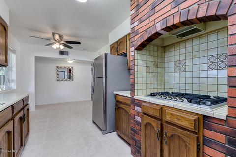 3128 N 41st Pl, Phoenix, AZ 85018 photo 12