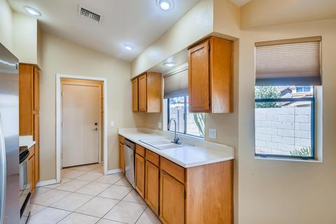 3968 E Verbena Ct, Phoenix, AZ 85044 photo 11