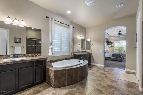 4317 Estrella Ct, Gilbert, AZ 85296 photo 16
