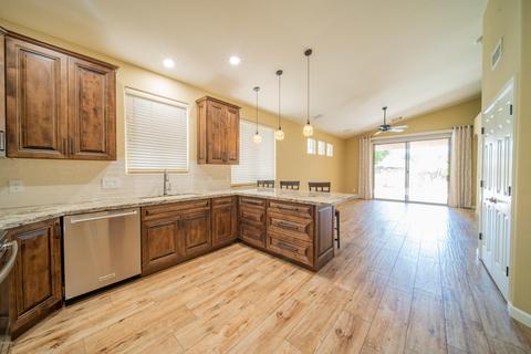 2426 E Darrel Rd, Phoenix, AZ 85042 photo 6