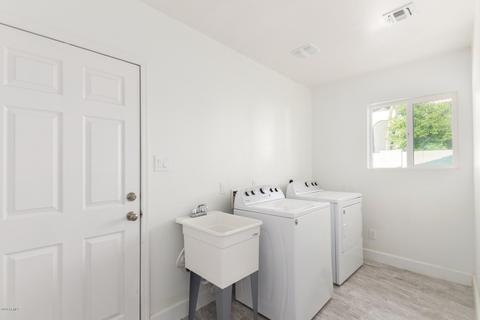 3545 E Cheery Lynn Rd, Phoenix, AZ 85018 photo 15