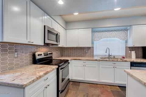 917 E Becker Ln, Phoenix, AZ 85020 photo 11