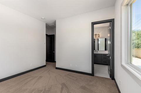 3915 E Sheila Ln, Phoenix, AZ 85018 photo 19